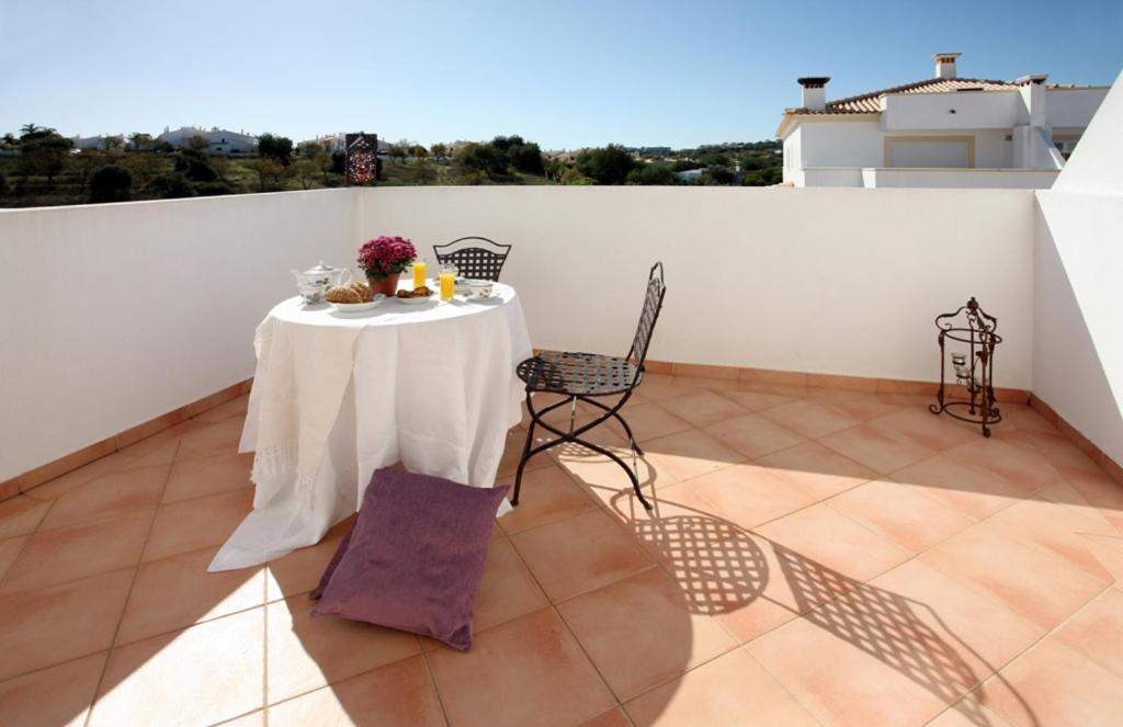 Three-Bedroom Villa,1083770614:JPEG